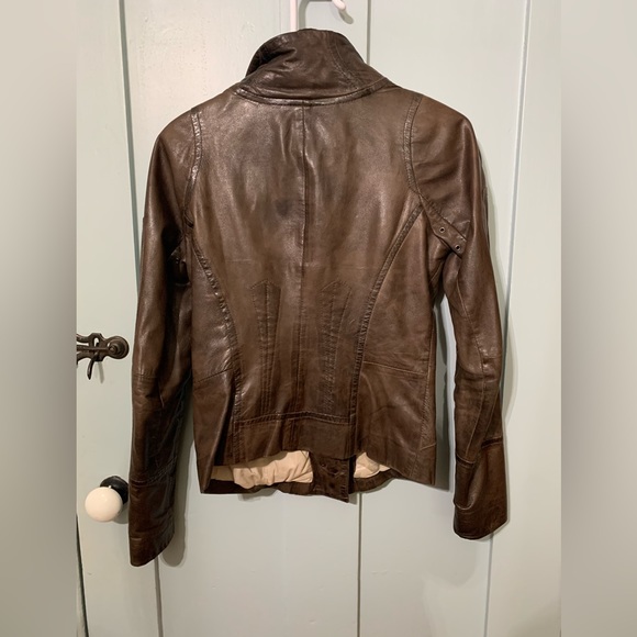 Danier leather jacket - Picture 2 of 6